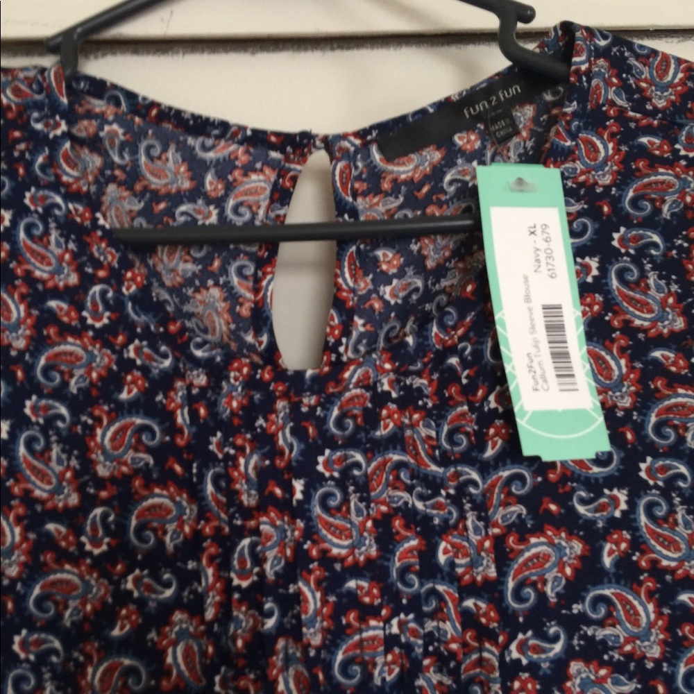 Blouse - Picture 2 of 3